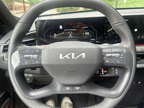 Used 2026 Kia EV9 Land w/ Nightfall Edition Package AWD/4WD image 7