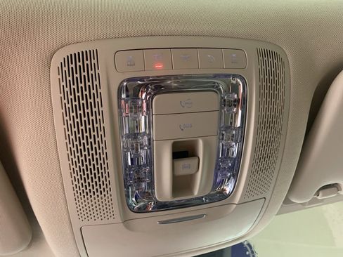 Used 2021 Mercedes-Benz GLS 450 4MATIC image 28