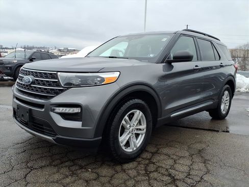 Used 2021 Ford Explorer XLT w/ Equipment Group 202A image 3