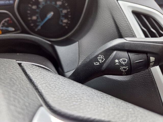 Used 2014 Ford Focus SE FWD image 26