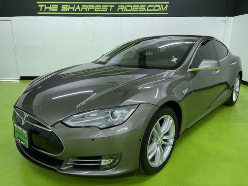 Used 2015 Tesla Model S 85D image 5