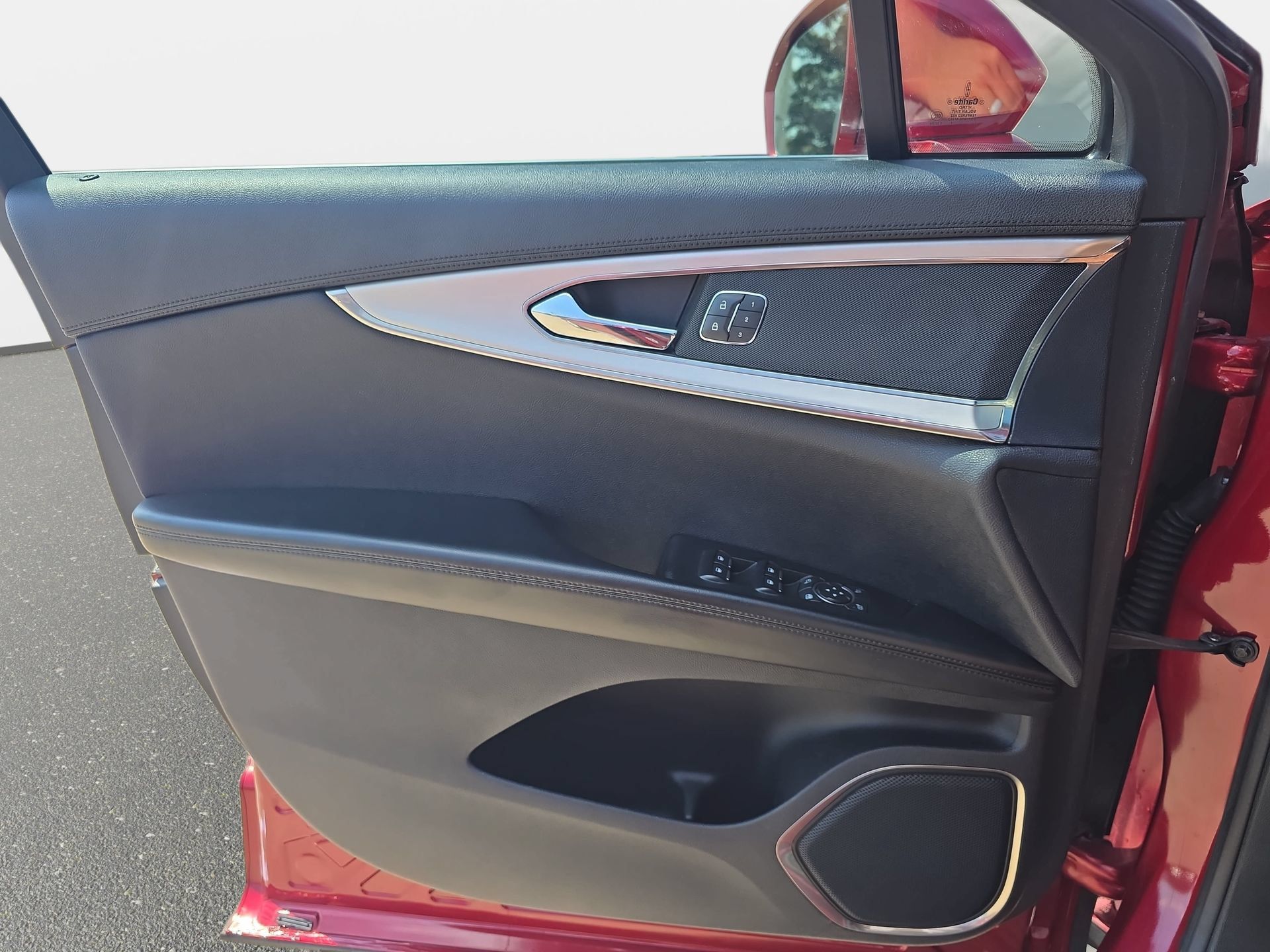 Used 2019 Lincoln Nautilus FWD image 26