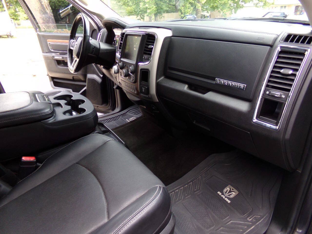 Used 2017 RAM 1500 Laramie w/ Convenience Group RWD image 27