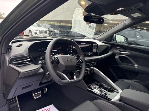 New 2025 Audi SQ5 Premium Plus image 12