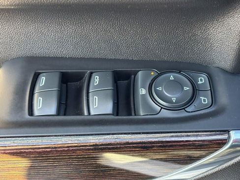 Used 2020 GMC Sierra 1500 Elevation w/ Elevation Value Package image 23