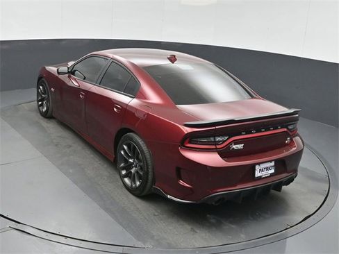 Used 2022 Dodge Charger Scat Pack w/ Navigation & Travel Group image 33