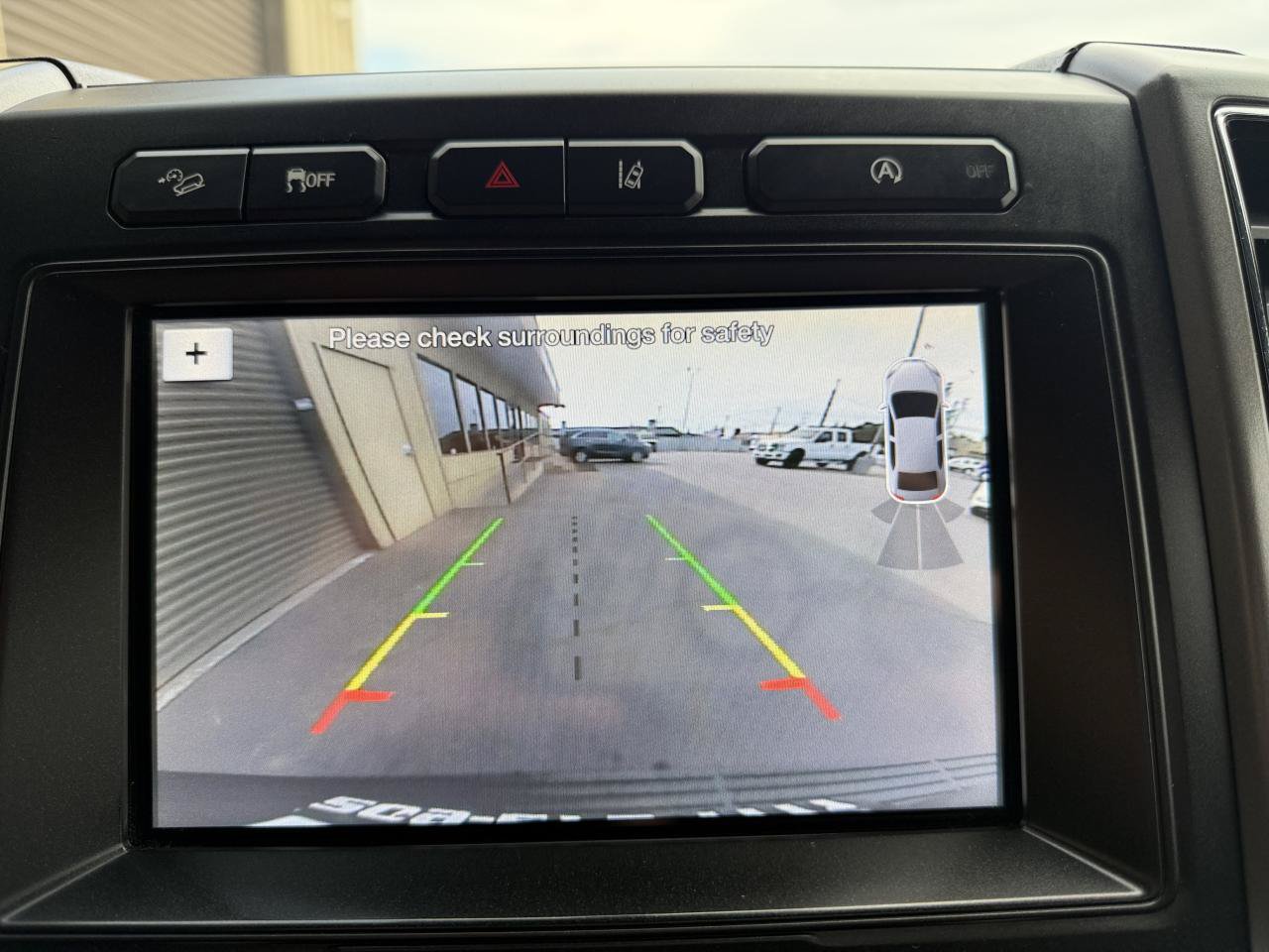 Used 2019 Ford Expedition XLT w/ Equipment Group 202A AWD/4WD image 23