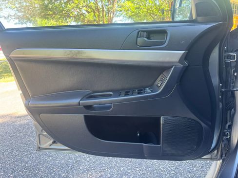 Used 2014 Mitsubishi Lancer ES FWD image 11