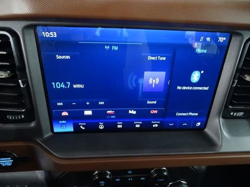 Used 2024 Ford Bronco Outer Banks AWD/4WD image 15