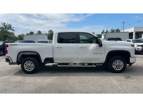 Certified 2025 Chevrolet Silverado 2500 LT w/ Convenience Package AWD/4WD image 9