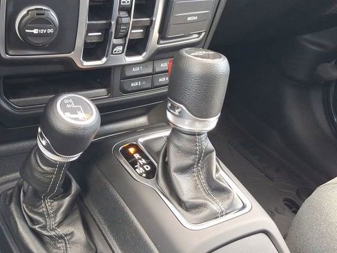 New 2025 Jeep Gladiator Sport image 26