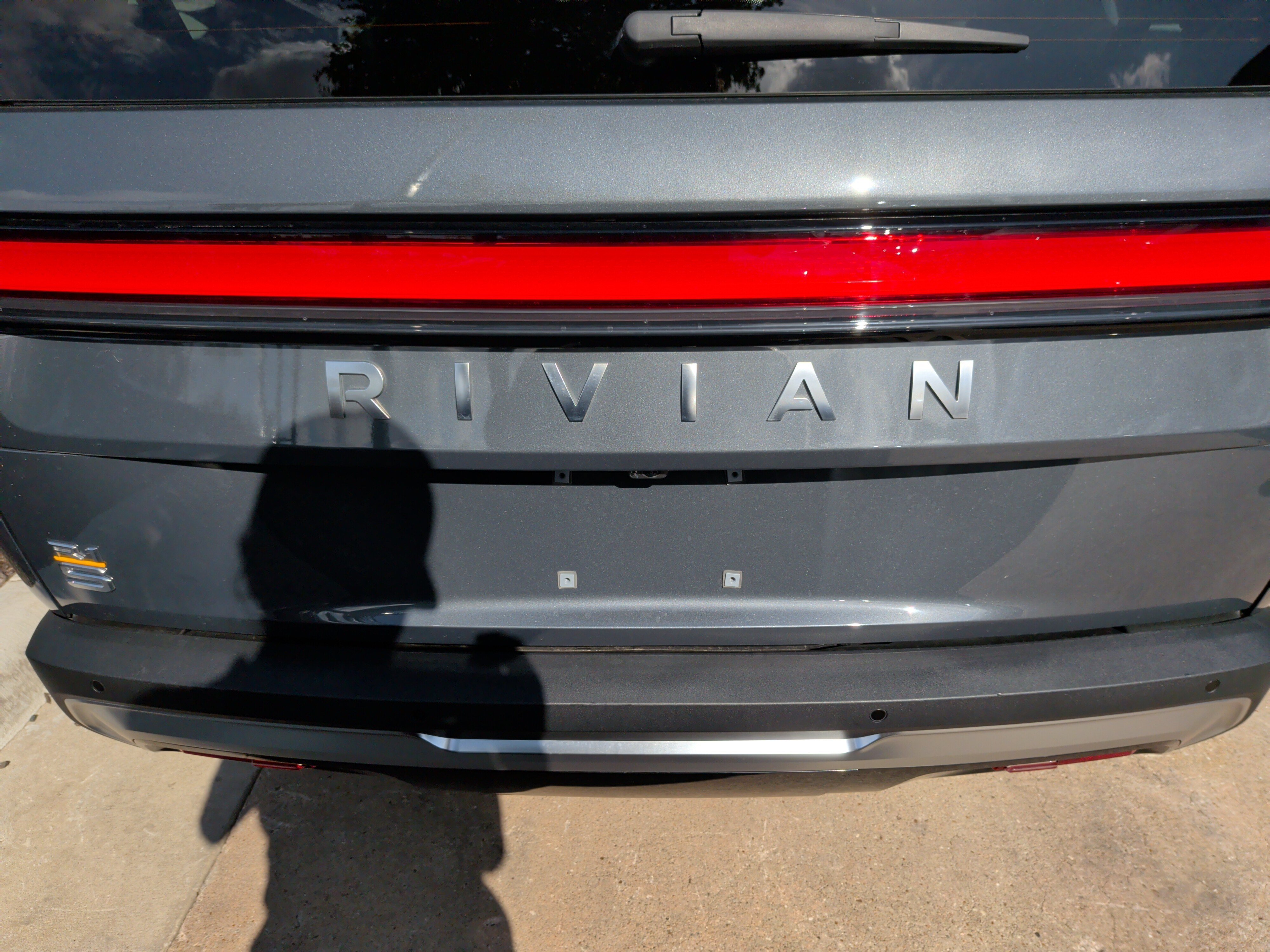 Used 2024 Rivian R1S Adventure Quad AWD/4WD image 43