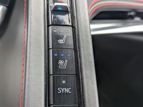 Used 2020 Chevrolet Corvette Stingray Premium Cpe w/ 3LT Preferred Equipment Group RWD image 23