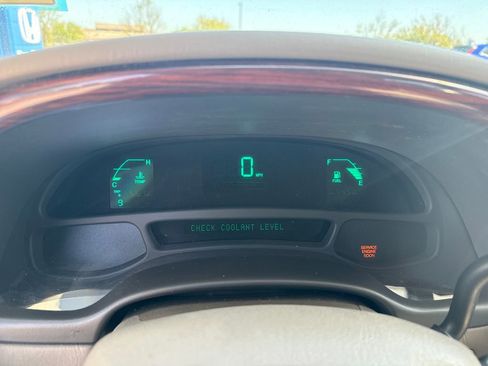 Used 2003 Cadillac De Ville w/ Trunk Convenience Package image 22