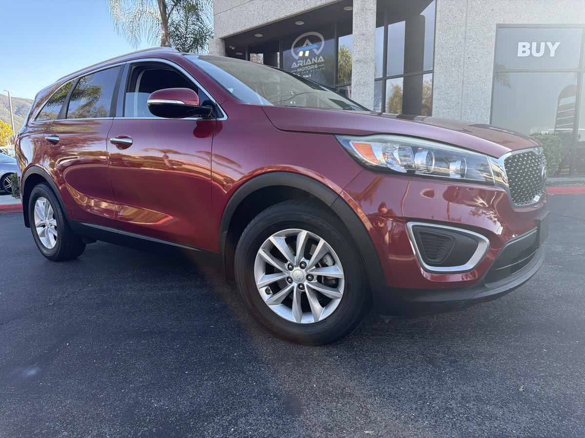 Used 2016 Kia Sorento FWD w/ LX Convenience Package image 8