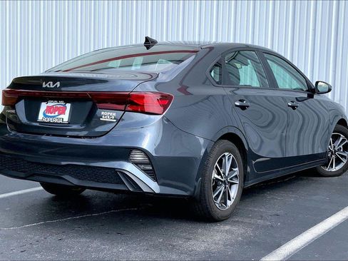 Used 2024 Kia Forte LXS w/ LXS Technology Package FWD image 10