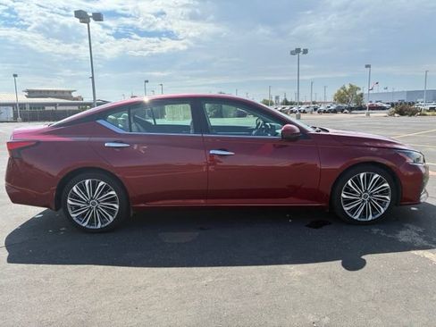 Certified 2023 Nissan Altima 2.5 SL FWD image 7