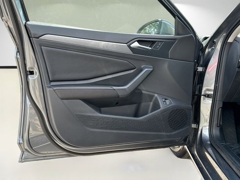 Used 2023 Volkswagen Jetta SE FWD image 20