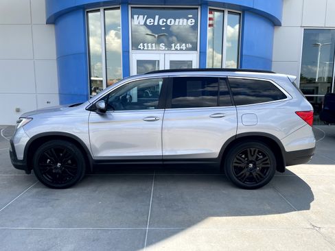 Used 2021 Honda Pilot Special Edition image 1