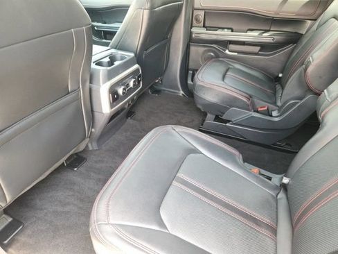 Used 2023 Ford Expedition Limited RWD image 31