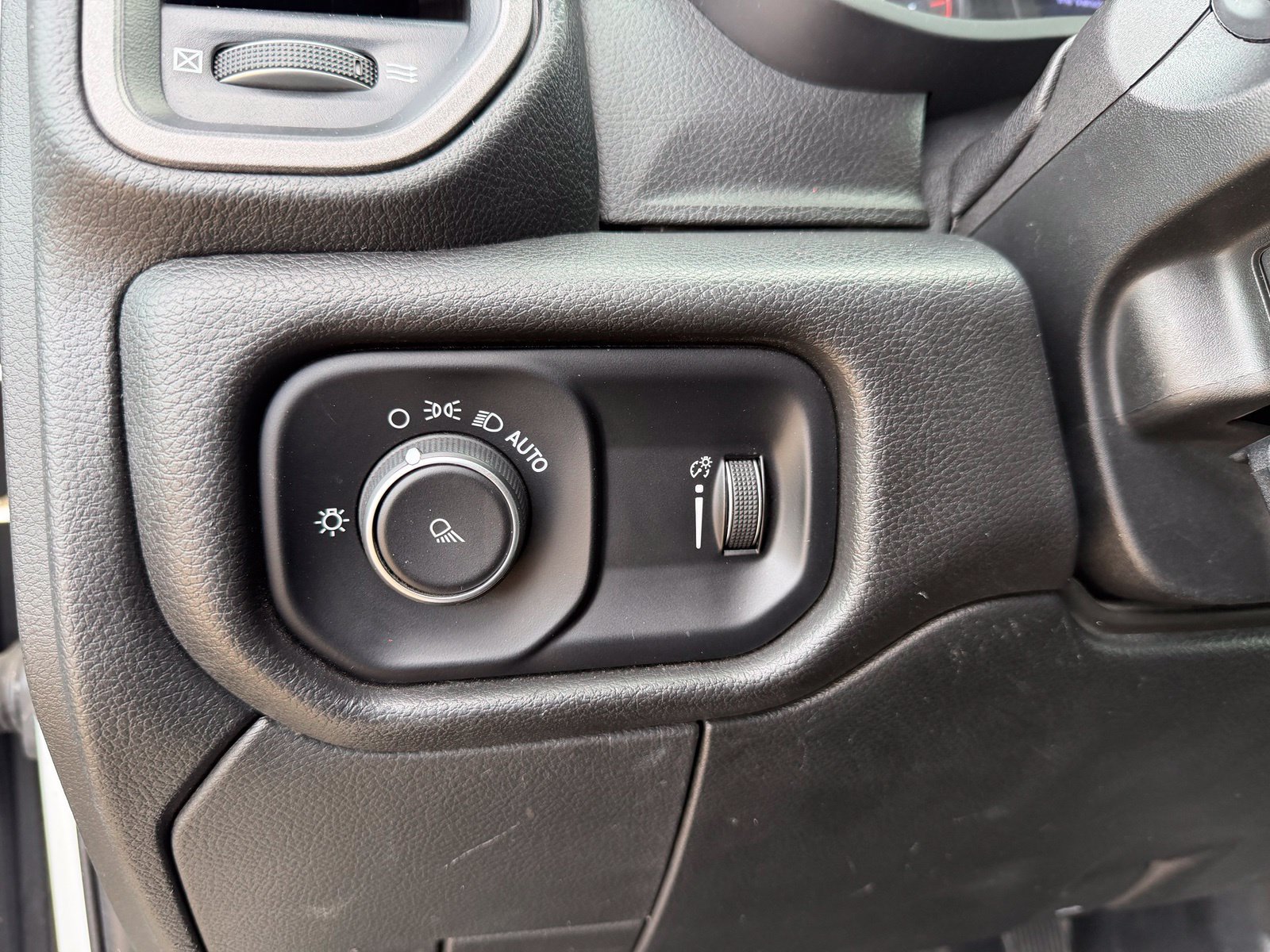 Used 2022 RAM 3500 Tradesman AWD/4WD image 17