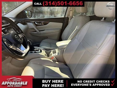 Used 2018 Nissan Rogue Sport SL FWD image 10