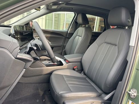 New 2025 Audi Q5 Premium image 9