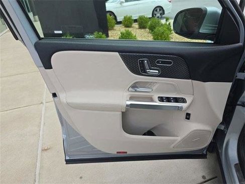 Certified 2026 Mercedes-Benz GLB 250 4MATIC image 21