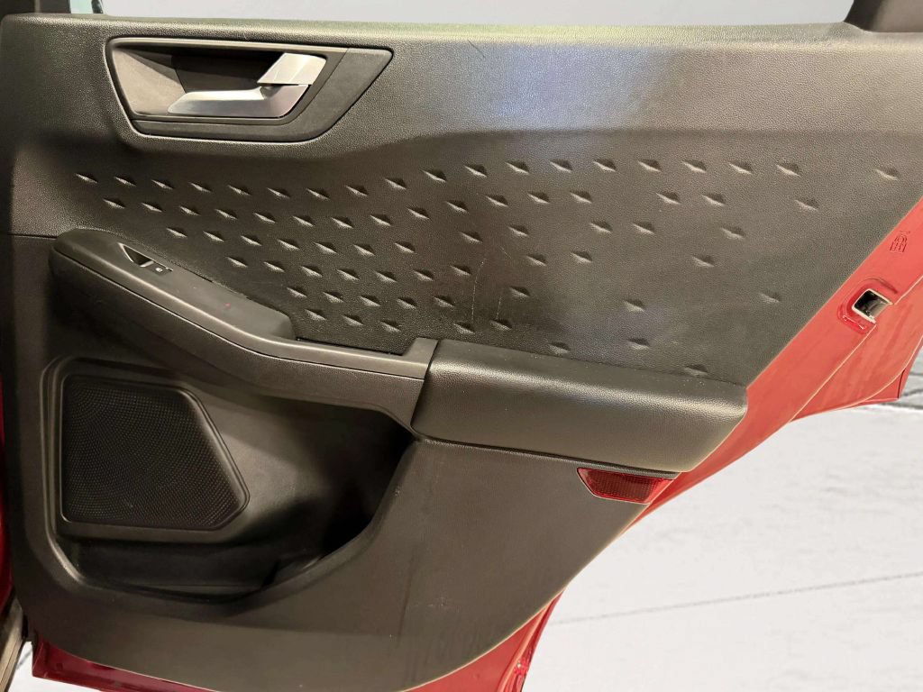Used 2020 Ford Escape SEL FWD image 25