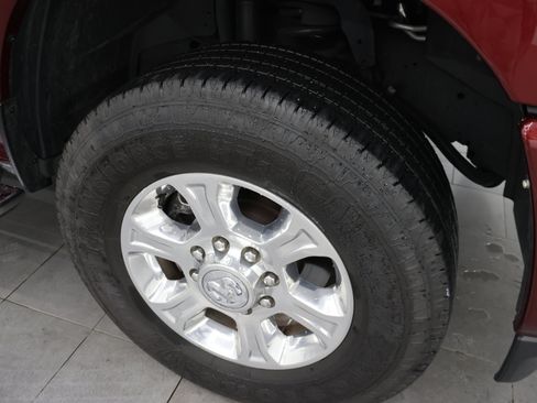 Used 2024 RAM 2500 Big Horn w/ Safety Group AWD/4WD image 3