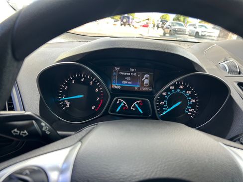 Used 2015 Ford Escape SE w/ Equipment Group 201A FWD image 10