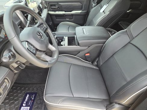 New 2026 RAM 2500 Limited AWD/4WD image 11