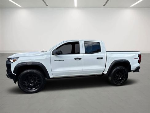 Used 2023 Chevrolet Colorado Trail Boss w/ LPO, Dark Essentials Package image 3