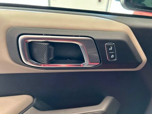 Used 2022 Ford Bronco Wildtrak AWD/4WD image 8