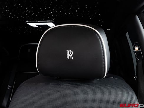 Used 2024 Rolls-Royce Phantom Sedan w/ The Phantom Package RWD image 44
