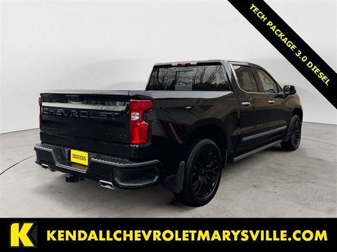 Used 2023 Chevrolet Silverado 1500 High Country w/ Technology Package image 5