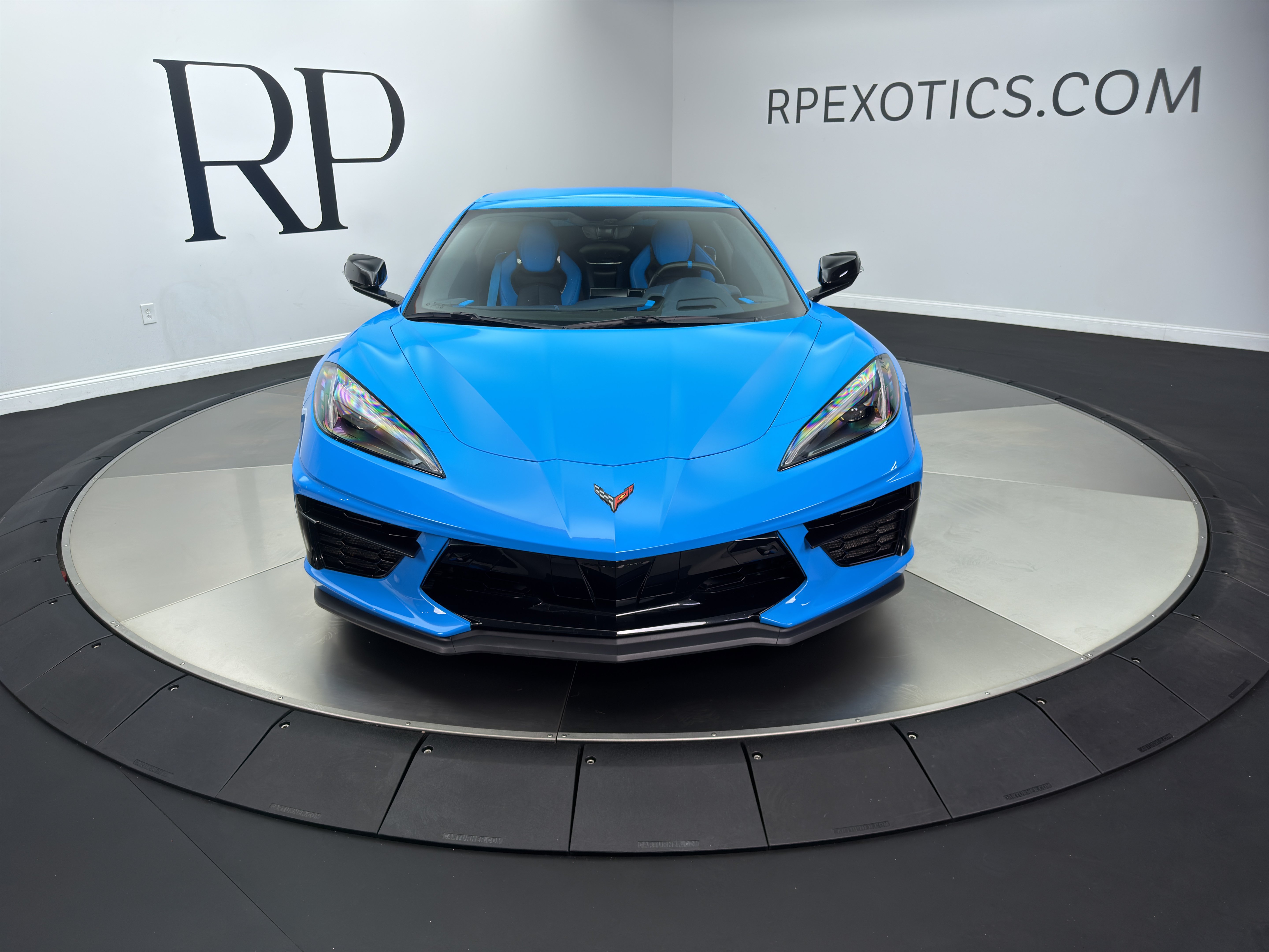 Used 2022 Chevrolet Corvette Stingray Premium Conv w/ Z51 Performance Package RWD image 8