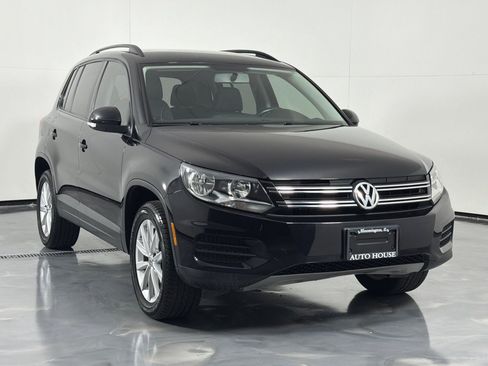Used 2017 Volkswagen Tiguan S FWD image 3