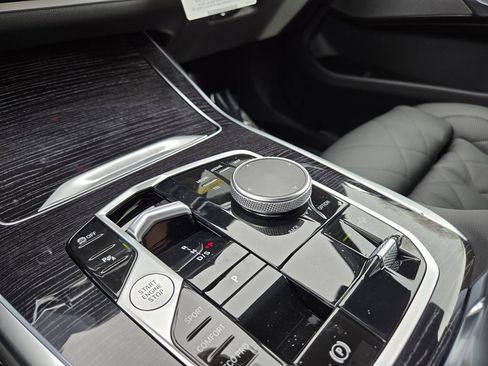 New 2026 BMW X7 xDrive40i w/ M Sport Package image 23