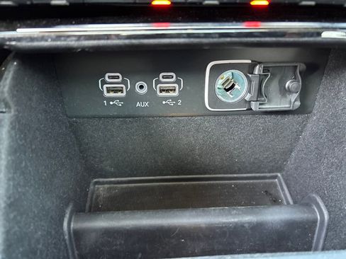 Used 2022 Jeep Grand Cherokee L Limited image 39