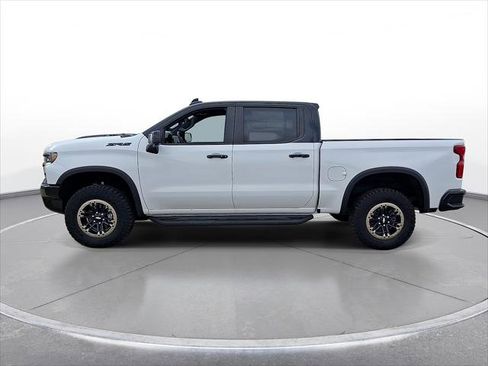 Used 2024 Chevrolet Silverado 1500 ZR2 w/ Technology Package image 5