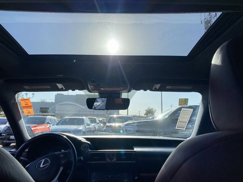 Used 2019 Lexus IS 300 F Sport w/ F Sport Package image 18