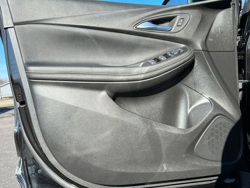 Used 2022 Buick Encore GX Preferred w/ Cold Weather Comfort Package image 16