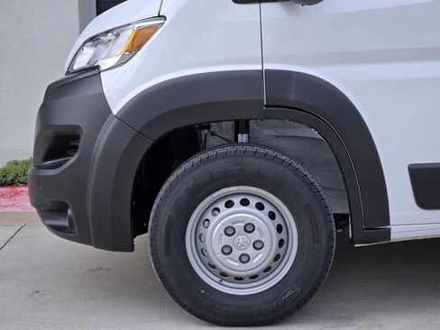 Used 2025 RAM ProMaster 2500 w/ Safety Group image 8