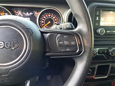 Used 2019 Jeep Wrangler Sport image 15