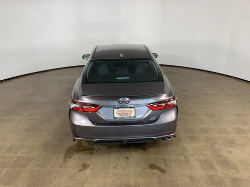 Used 2024 Toyota Camry SE w/ Convenience Package image 11