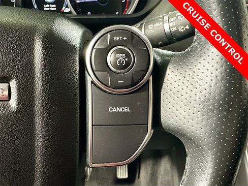 Used 2016 Land Rover Range Rover Sport SE image 34