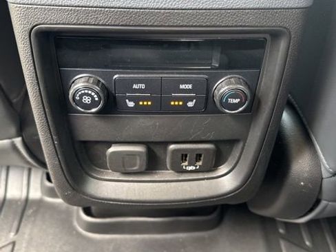 Used 2020 Buick Envision Essence image 12