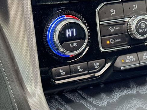 Used 2023 GMC Yukon Denali image 23