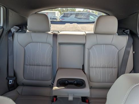 Used 2024 Buick Envista Avenir image 16